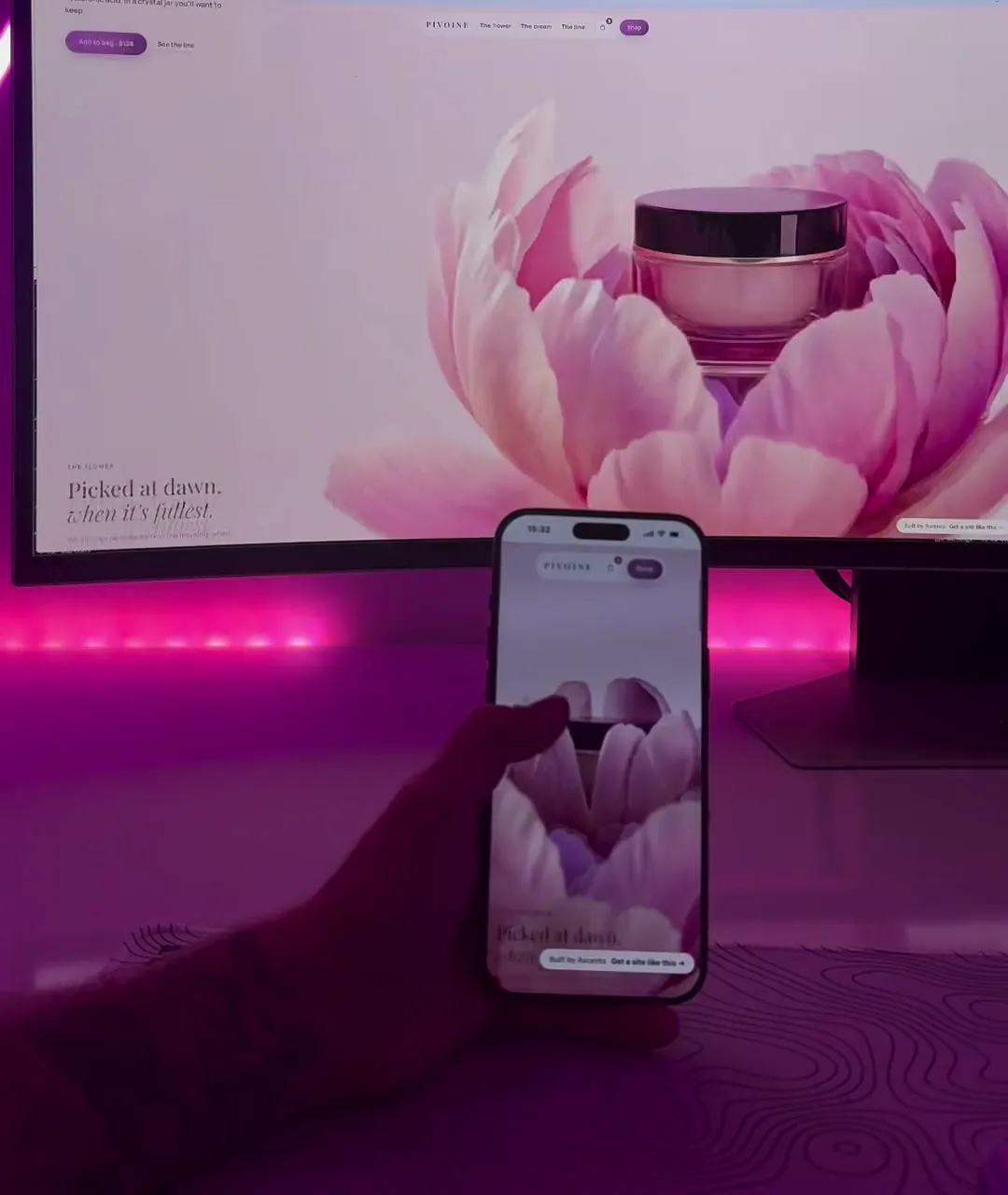 Pivoine website on desktop and mobile